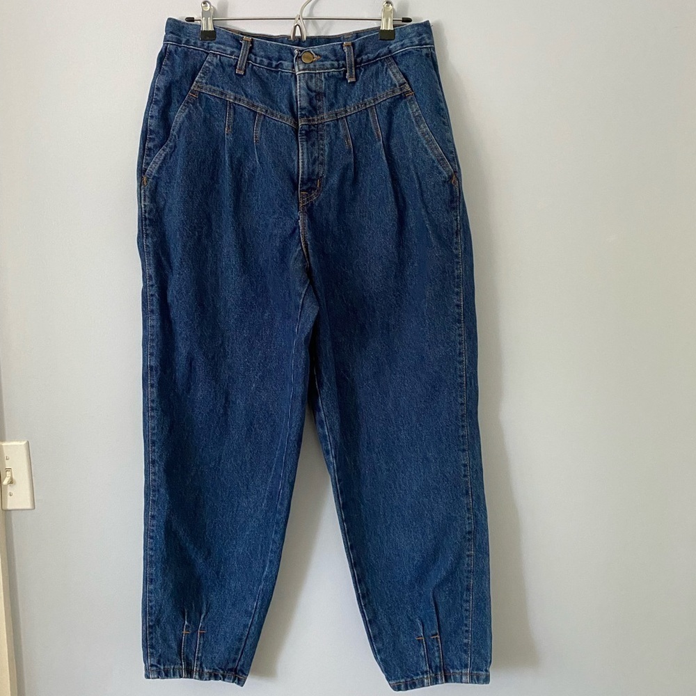 Vintage 1980s Chic Women's Pleated High Rise Mom Jeans, Tapered Leg Jeans, 31" - Picture 3 of 12